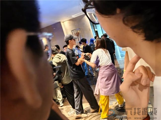 1人1块钱，众筹200万违约金，也想知道的“机密情报”到底有多爆？(图16)